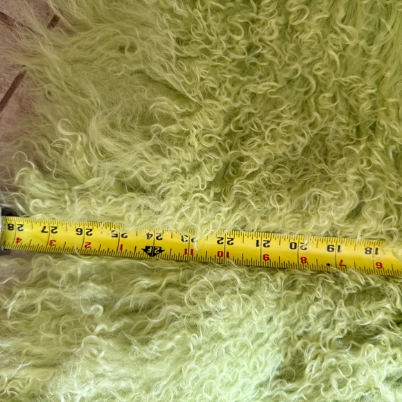 Mongolian Fur Rug - Picture 4 of 9